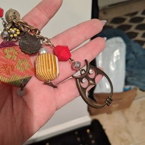 Extra long detailed necklace